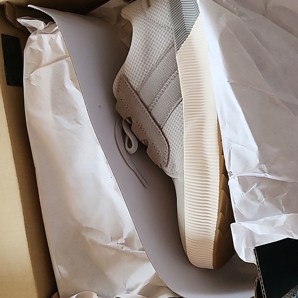 Sorel Out N About lll Low Sneakers Size 8 - Picture 9 of 11